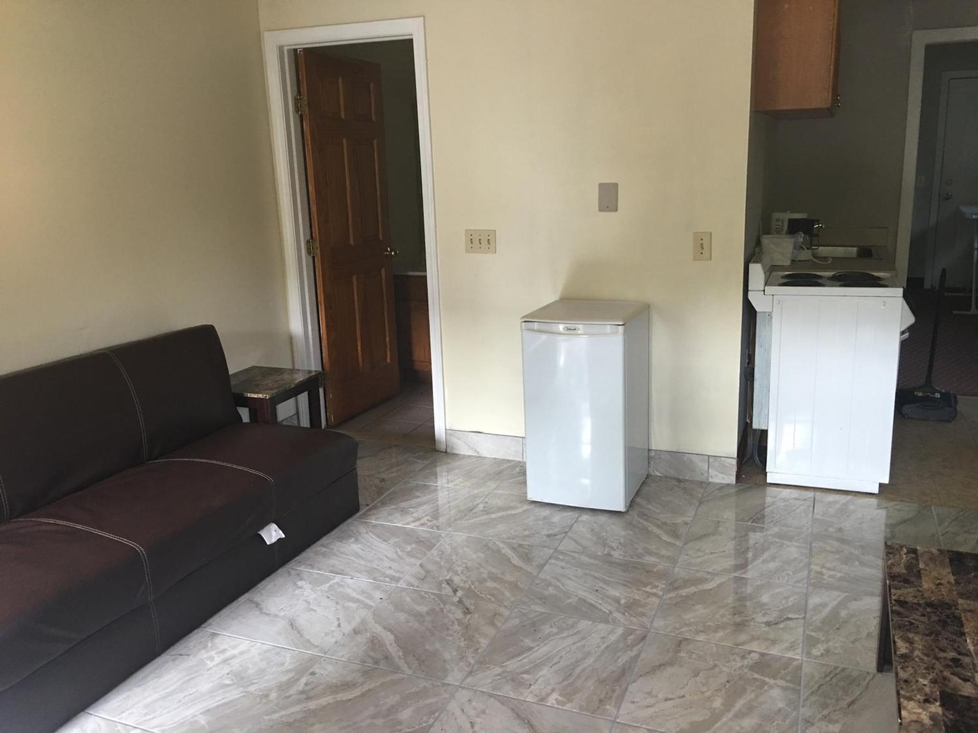 Maple Leaf Motel New Milford Εξωτερικό φωτογραφία