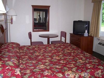 Maple Leaf Motel New Milford Δωμάτιο φωτογραφία