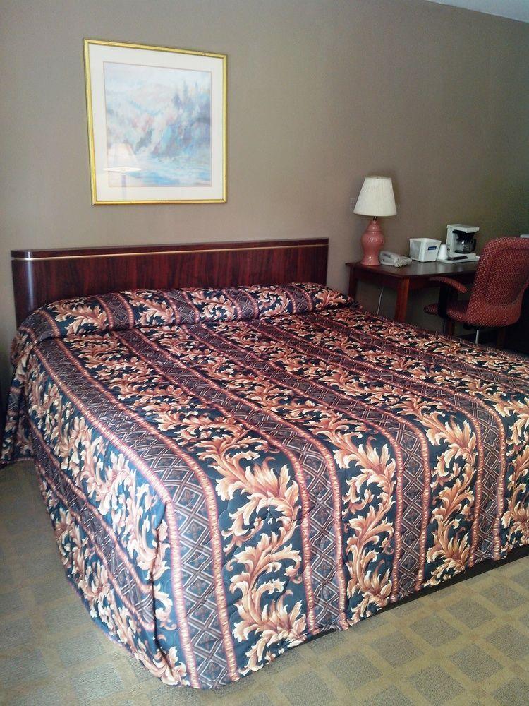 Maple Leaf Motel New Milford Εξωτερικό φωτογραφία